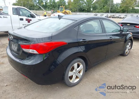 2013 Hyundai Elantra Gls z USA, uszkodzony, nr VIN KMHDH4AE6DU979982